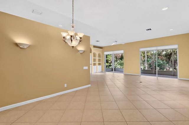 5 of 67 - 174 Nw Lawton Road, Port St. Lucie, FL