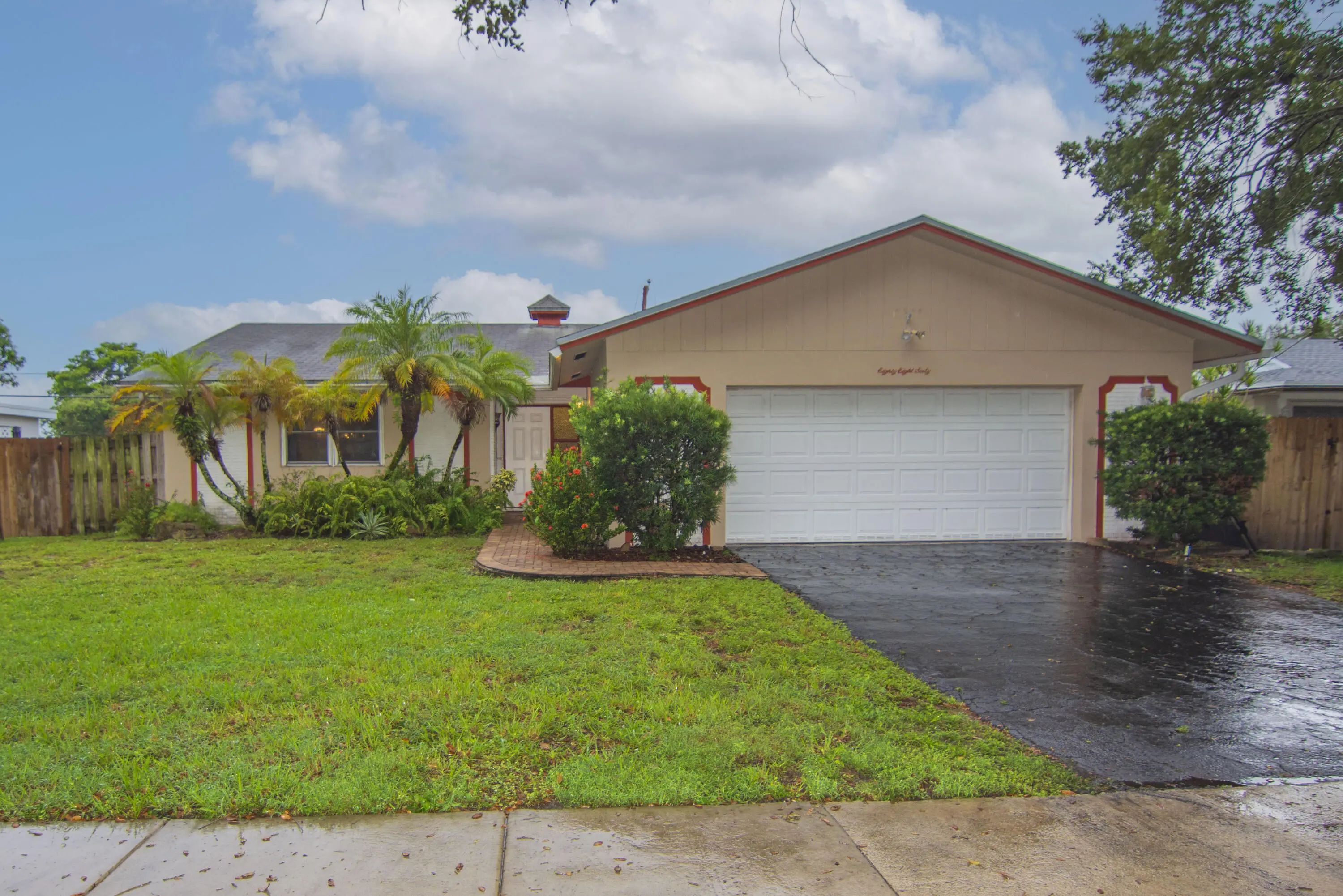 8860 Sw 49th Street, Cooper City