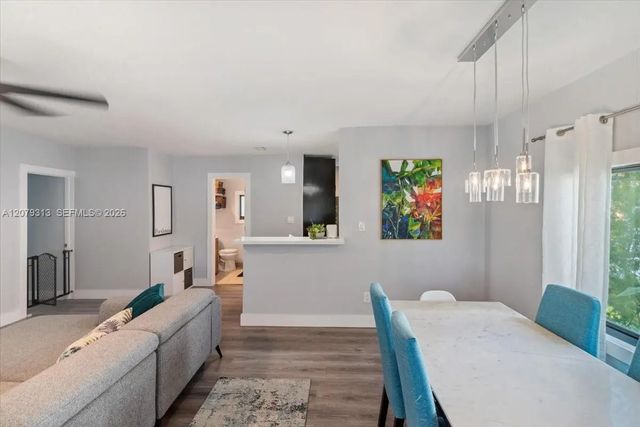 5 of 43 - 2434 Lincoln Street, Hollywood, FL