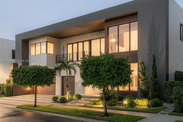 3 of 56 - 7423 Nw 102th Court, Doral, FL