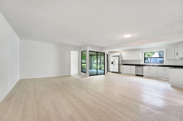 3 of 41 - 3359 Lucerne Park Drive, Greenacres, FL