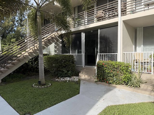 2 of 22 - 901 N Birch Road #7d, Fort Lauderdale, FL