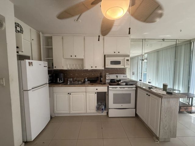 5 of 22 - 901 N Birch Road #7d, Fort Lauderdale, FL