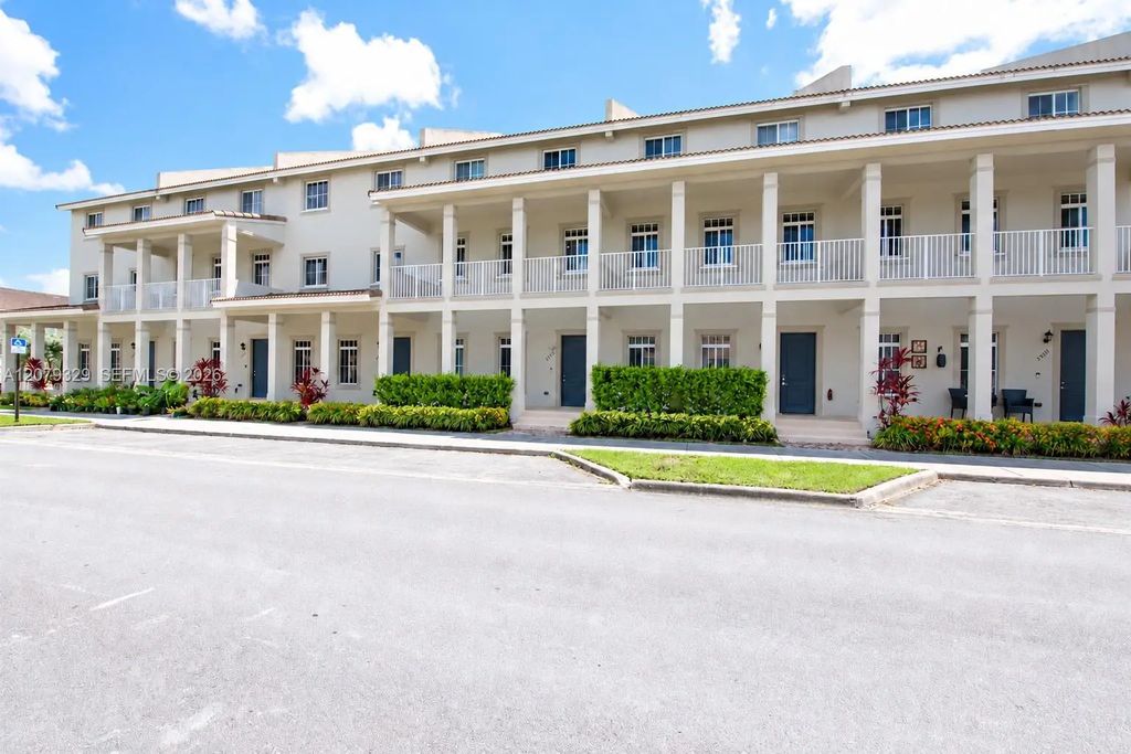 27533 Sw 139th Passage, Homestead