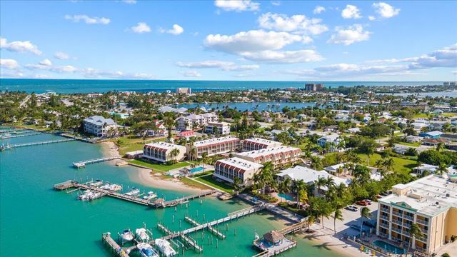 1300 Seaway Drive #b10, Fort Pierce
