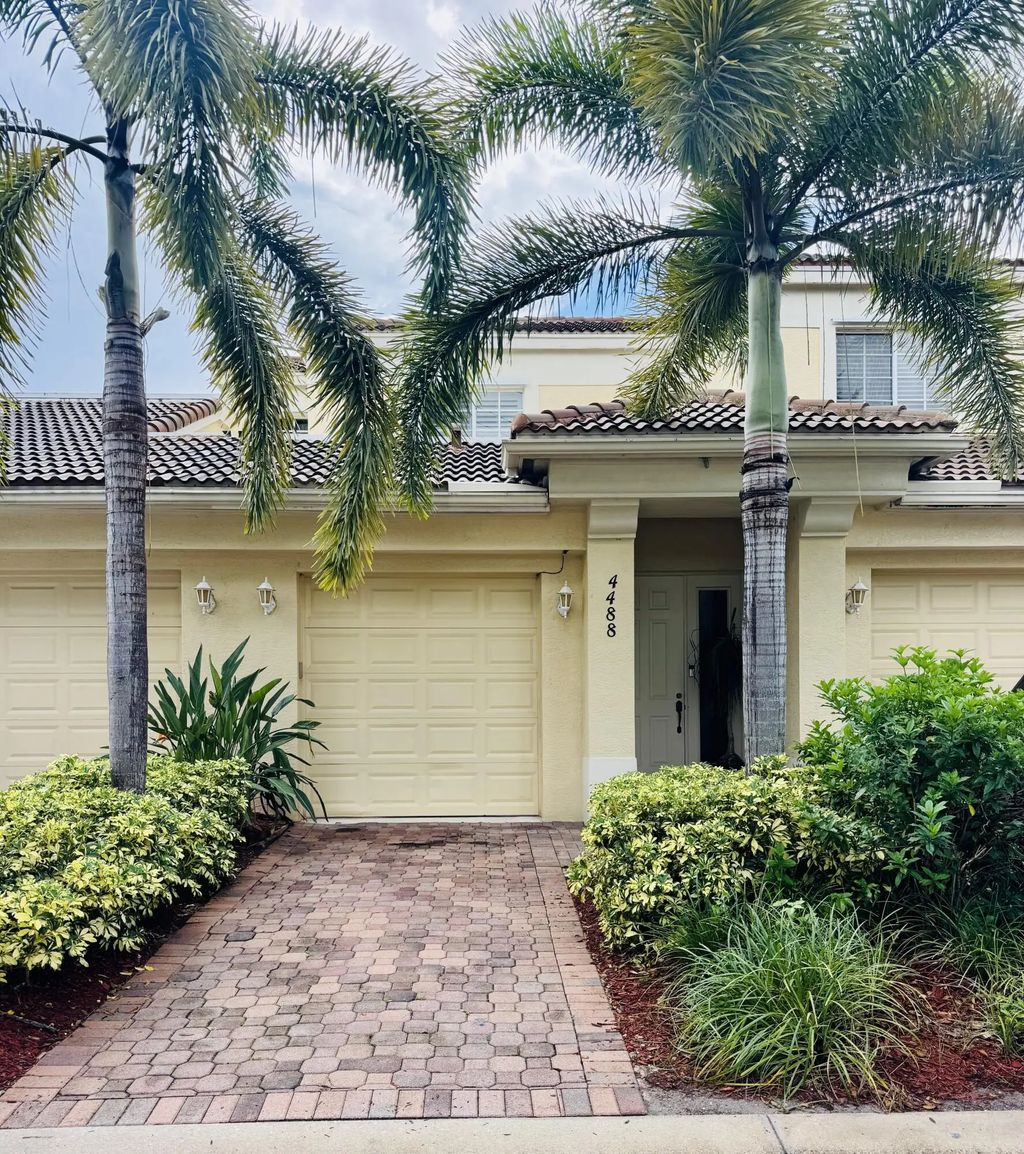 4488 Hickory Drive, Palm Beach Gardens