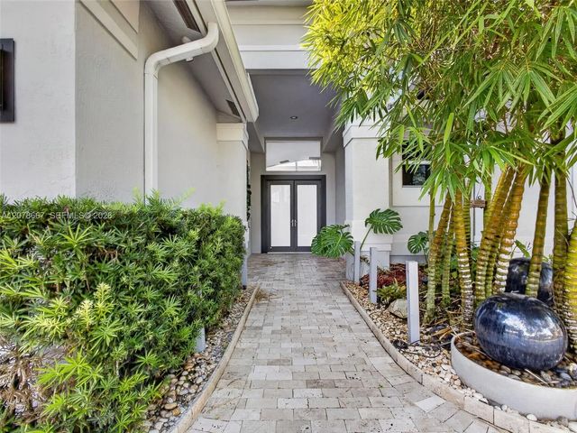 4 of 116 - 1371 Victoria Isle Drive, Weston, FL