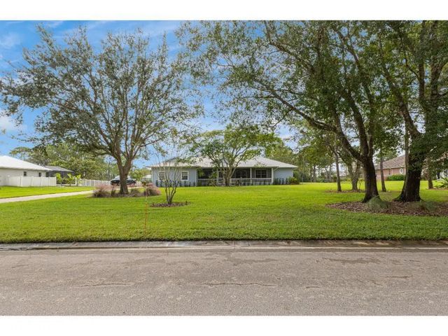 4 of 39 - 10611 Pine Needle Drive, Fort Pierce, FL