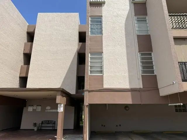1900 W 68th Street #d101, Hialeah