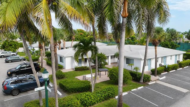 101 Tacoma Lane #30, Palm Beach Shores