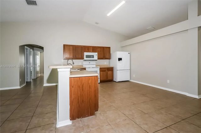 4 of 15 - 1219 Sw Eleuthera Avenue, Port St. Lucie, FL