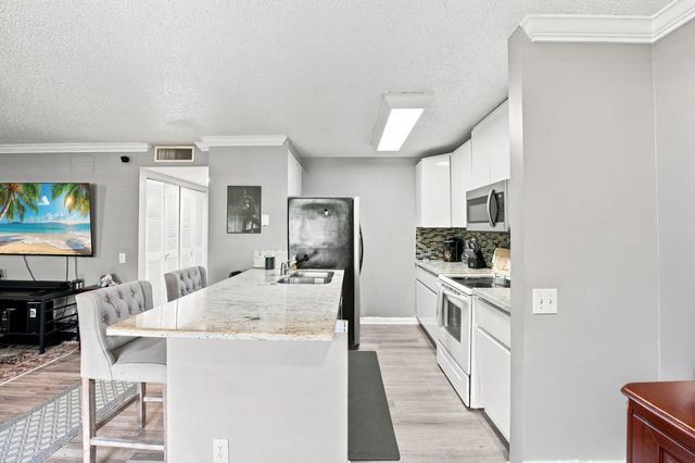2 of 35 - 711 Forest Club Drive #119, Wellington, FL