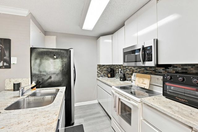 3 of 35 - 711 Forest Club Drive #119, Wellington, FL