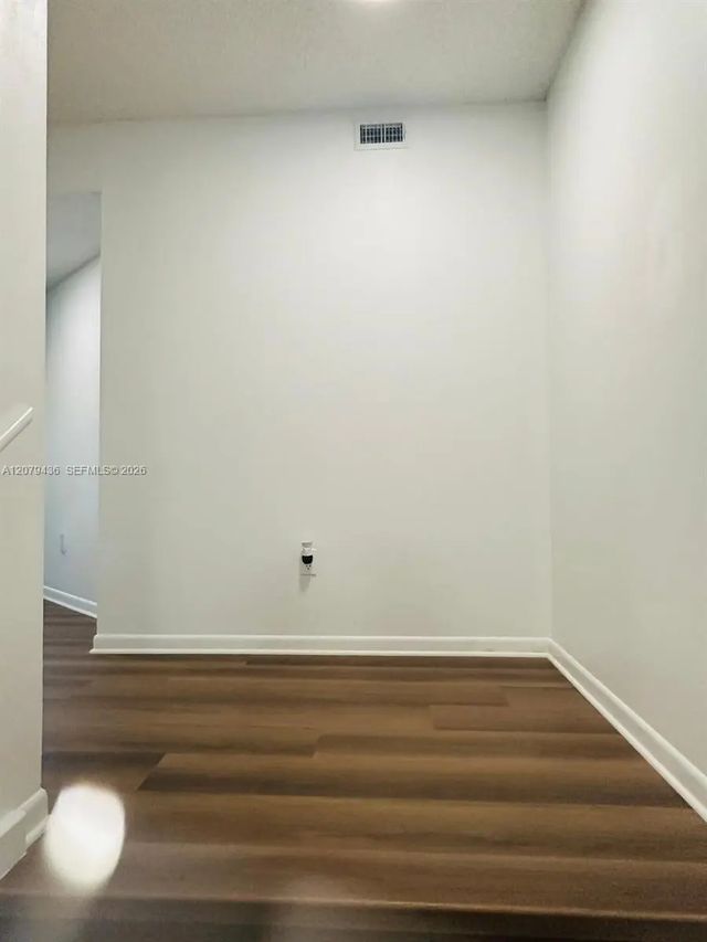 4 of 8 - 2528 Se 20th Place #201-c, Homestead, FL