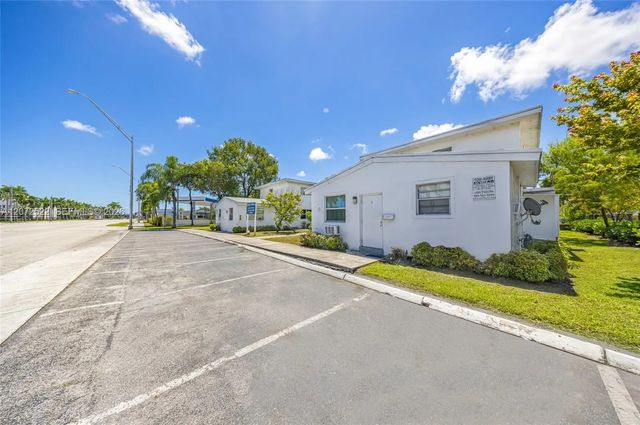 5 of 22 - 3740 W Hallandale Beach Boulevard #1-8, Hollywood, FL