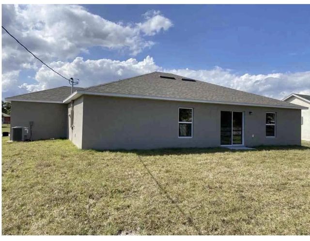 2 of 11 - 781 Sw Dorchester Street, Port St. Lucie, FL