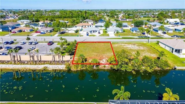 2 of 3 - 132 Nicholas Parkway E, Cape Coral, FL