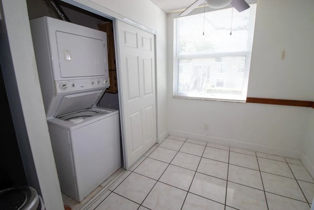 5 of 16 - 1040 Nw 80th Avenue #203, Margate, FL
