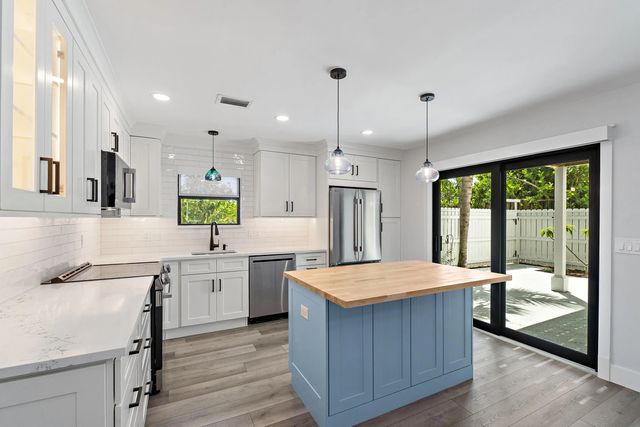 5 of 41 - 141 E Riverside Drive #6a, Jupiter, FL
