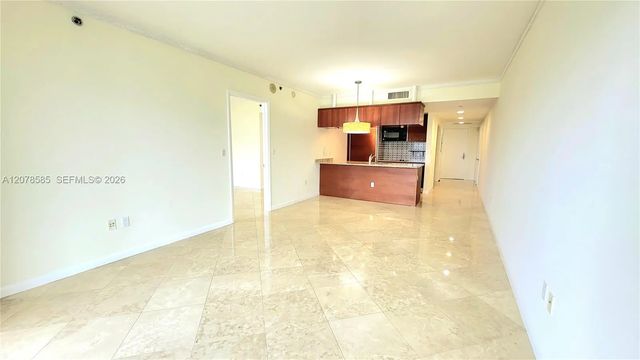 5 of 42 - 1850 S Ocean Drive #909, Hallandale Beach, FL