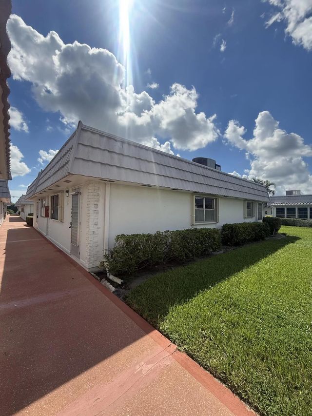 34 Valencia B, Delray Beach