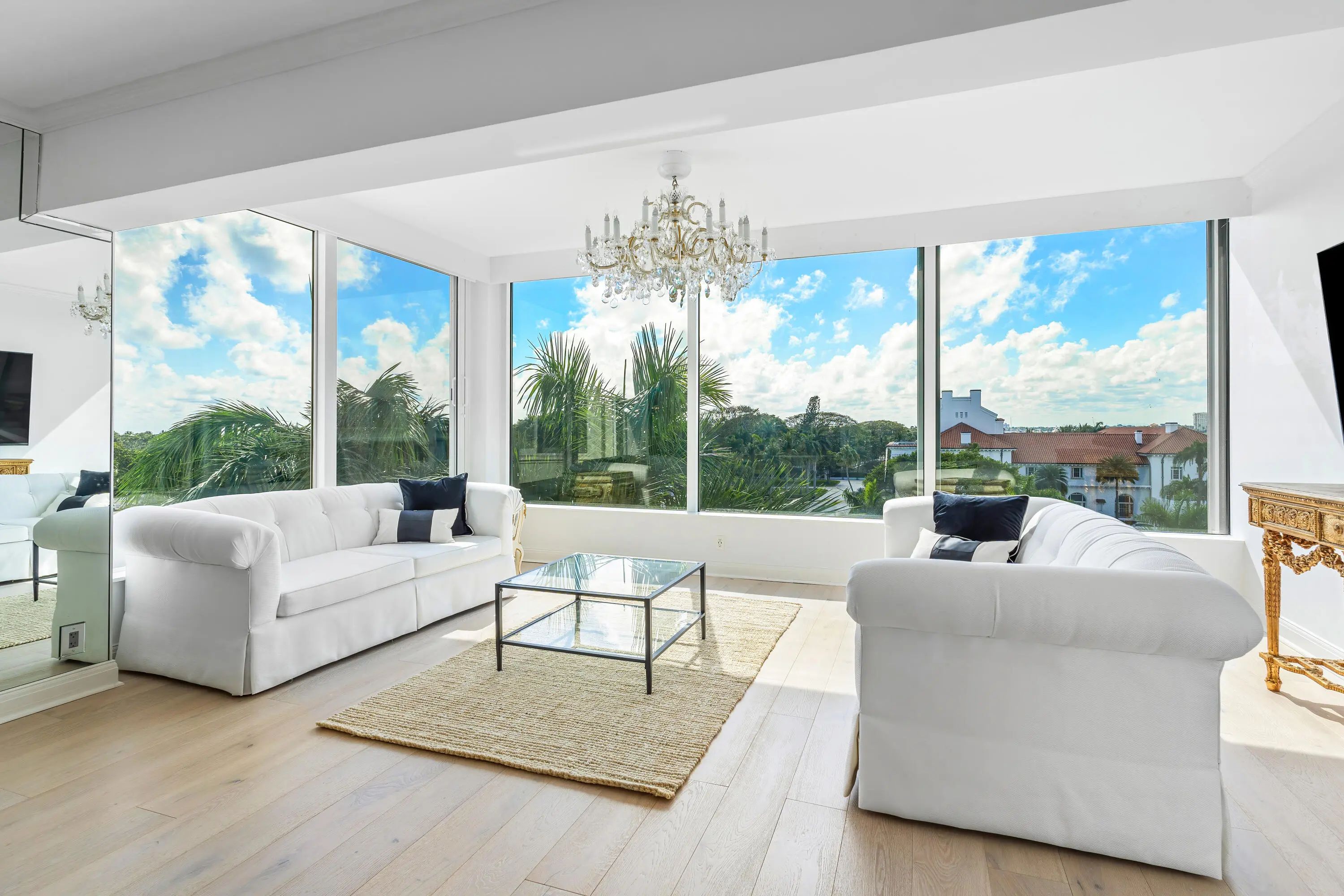 PALM BEACH TOWERS CONDO Residential home - 44 Cocoanut Row #526b, Palm Beach