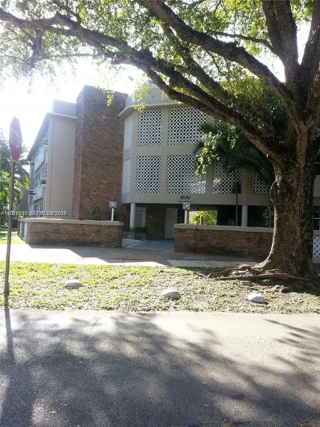 6580 Santona Street #a3, Coral Gables