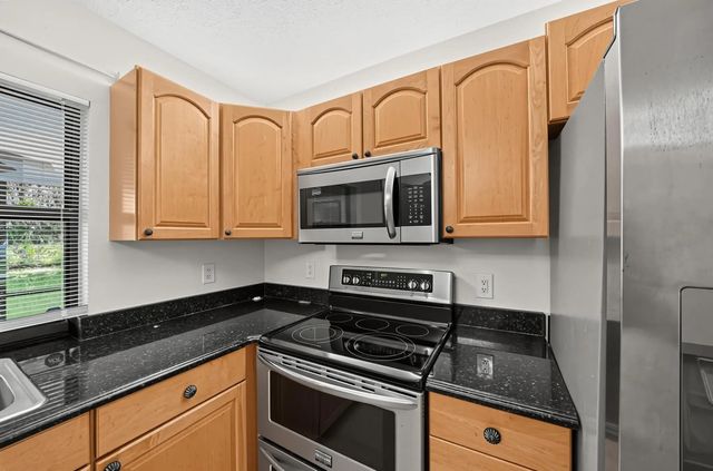 5 of 30 - 3951 Sw Cheribon Street, Port St. Lucie, FL