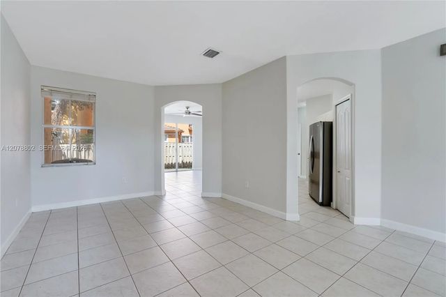 4 of 31 - 8450 Nw 113th Passage, Doral, FL