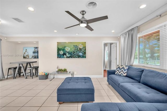 5 of 38 - 628 Sw 4th Street, Hallandale Beach, FL