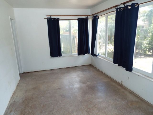 5 of 21 - 2600 Sw 5th Street, Fort Lauderdale, FL