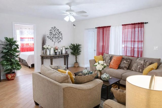 3 of 14 - 2330 Ne 1st Avenue, Pompano Beach, FL