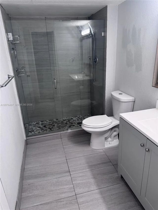 4 of 5 - 4200 Nw 79th Avenue #1c, Doral, FL