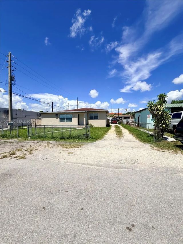 2 of 2 - 695 Nw 130th Street, North Miami, FL