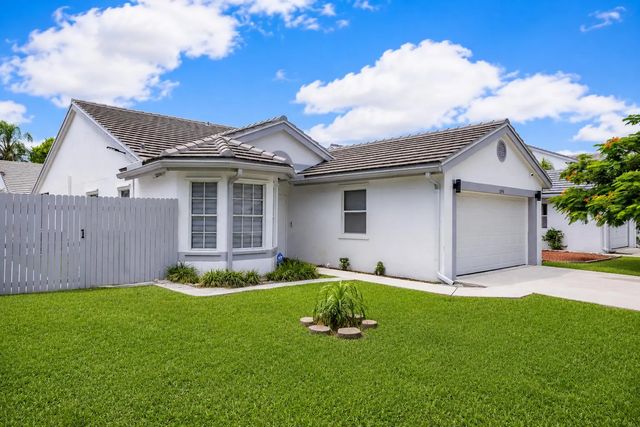 2 of 35 - 2974 Torrey Pine Lane, Lake Worth, FL