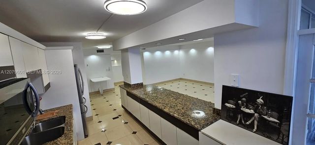 18051 Biscayne Boulevard #1501, Aventura