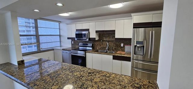 4 of 61 - 18051 Biscayne Boulevard #1501, Aventura, FL