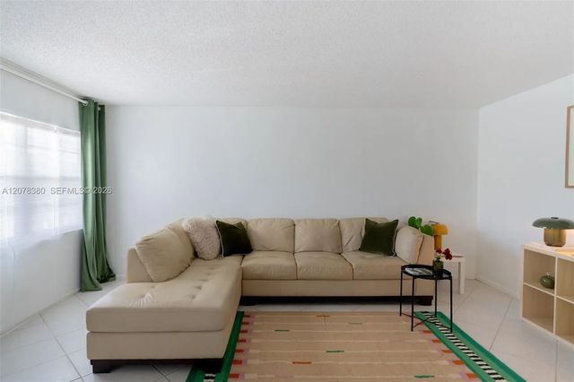 2 of 11 - 2052 E Harwood E #0, Deerfield Beach, FL