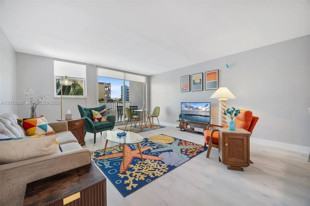 211 S Ocean Drive #302, Hollywood
