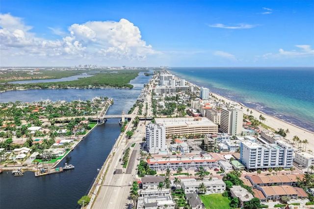 2 of 28 - 211 S Ocean Drive #302, Hollywood, FL