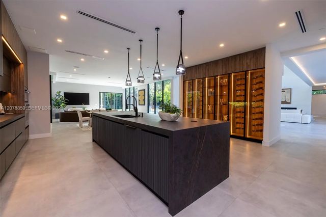 3 of 83 - 7425 Howard Drive, Pinecrest, FL