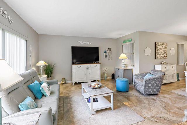 5 of 36 - 3209 S Lakeview Circle #8105, Hutchinson Island, FL