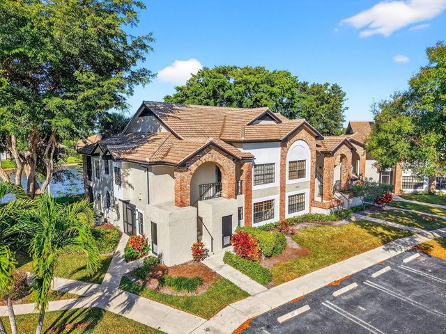 8065 Aberdeen Drive #101, Boynton Beach
