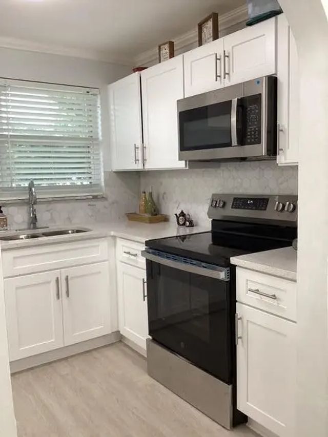8300 Sunrise Lakes Boulevard #206, Sunrise