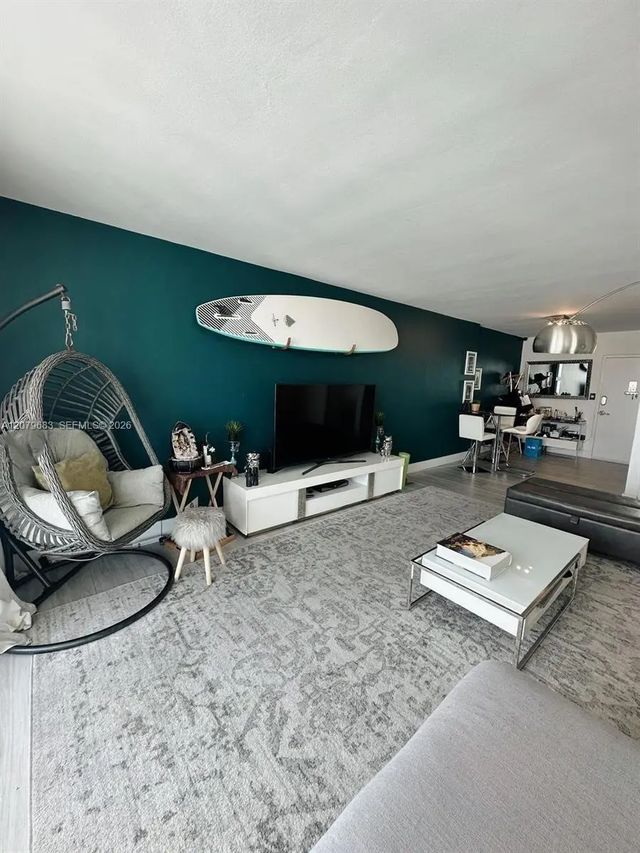 5 of 39 - 1000 West Avenue #ph27, Miami Beach, FL