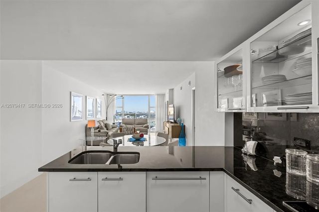 5 of 59 - 6801 Collins Avenue #1401, Miami Beach, FL