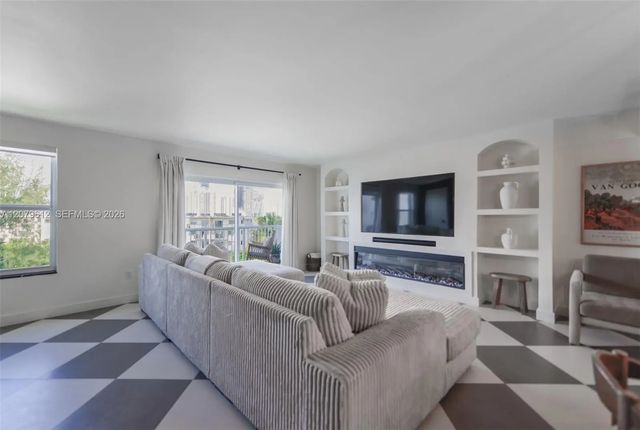 5 of 36 - 17800 Atlantic Boulevard #ph14, Sunny Isles Beach, FL
