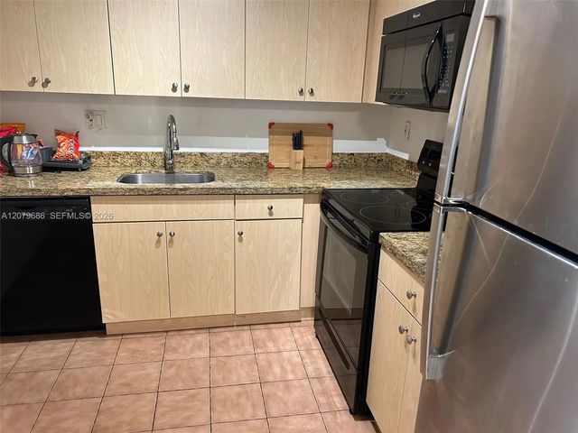 600 Three Islands Boulevard #118, Hallandale Beach