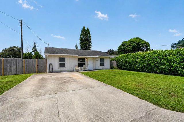 3 of 74 - 207/227 Ethelyn Drive, West Palm Beach, FL