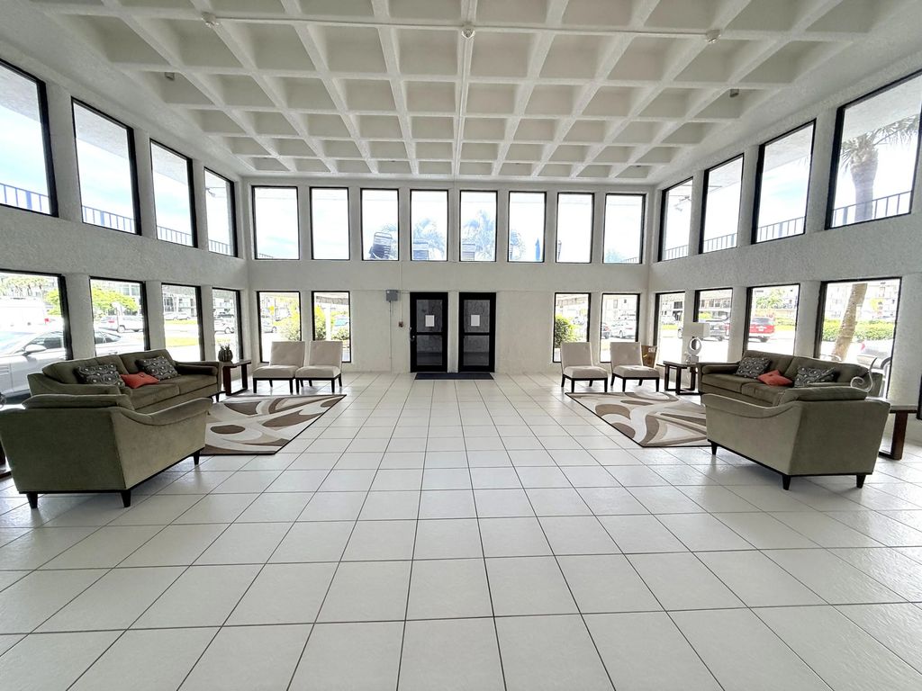 9233 Sw 8th Street #218, Boca Raton